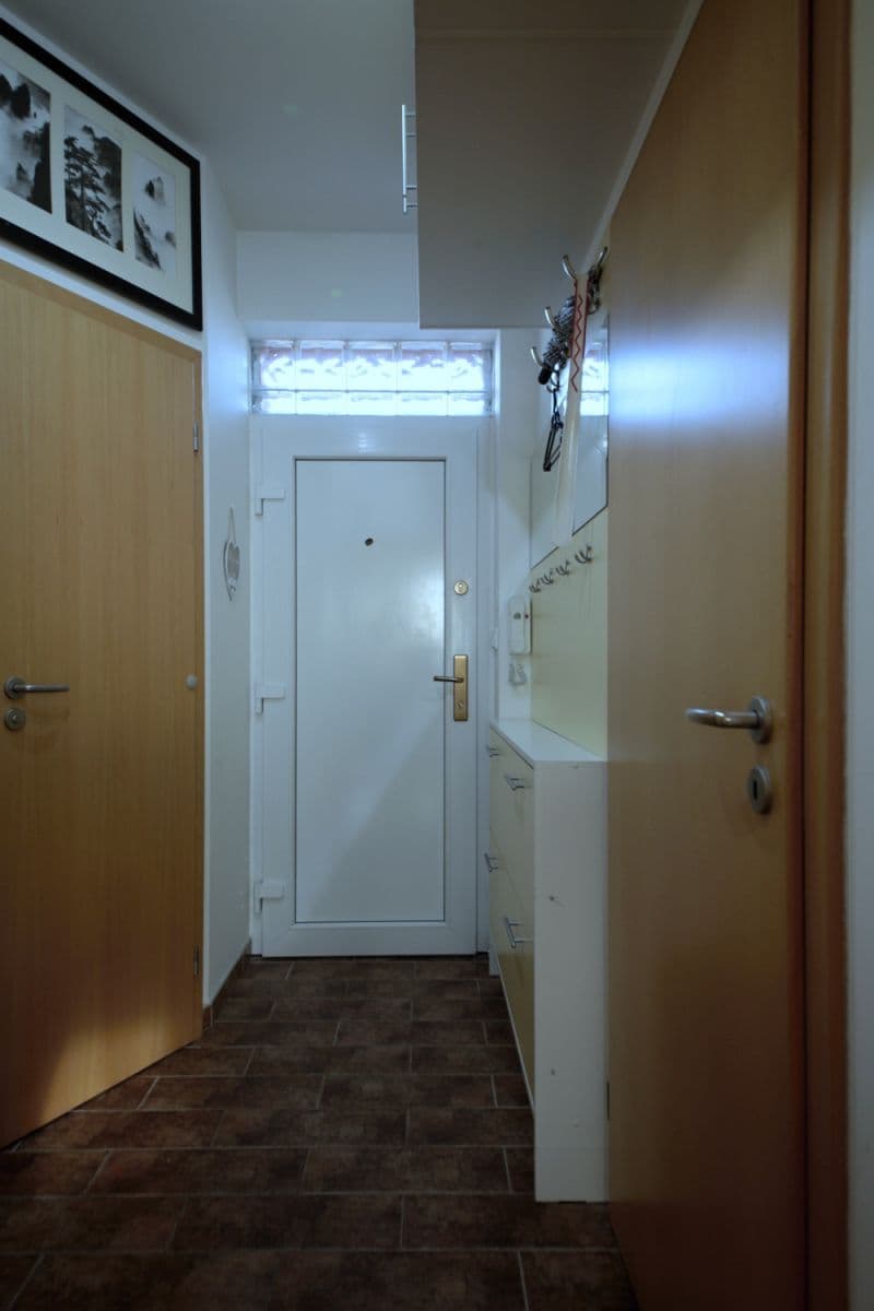 Pronájem bytu  63 m², U školičky, Praha, Praha