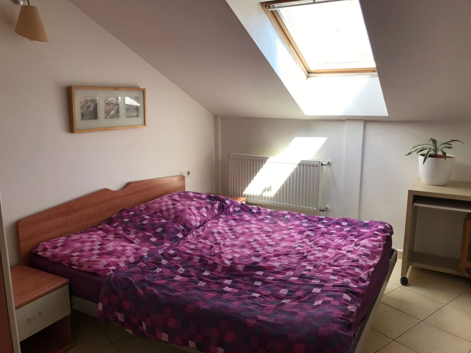 Pronájem bytu  56 m², Na Poříčním právu, Praha, Praha
