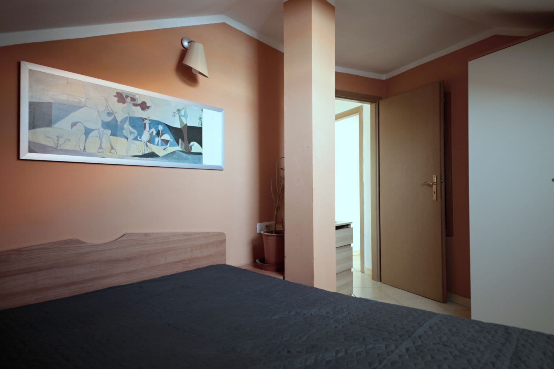 Pronájem bytu  56 m², Na Poříčním právu, Praha, Praha