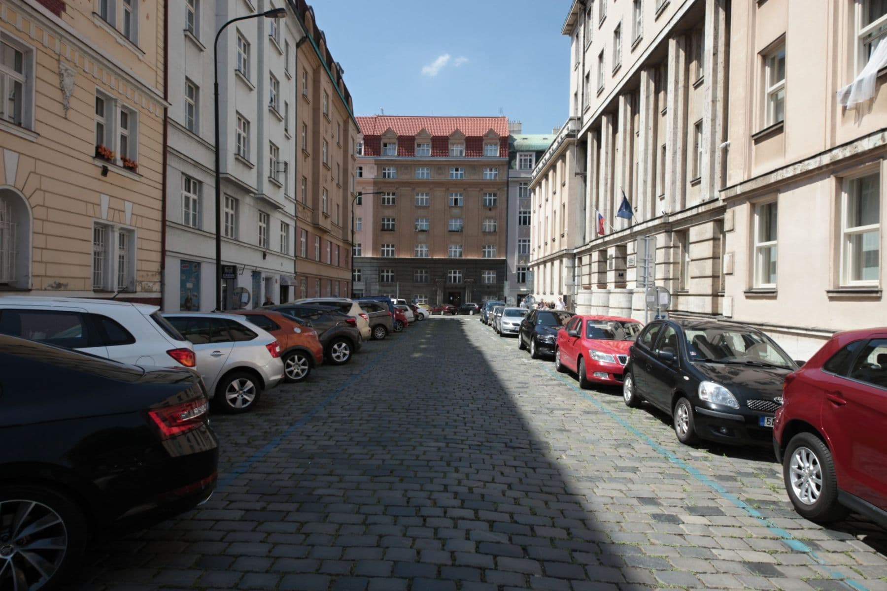 Pronájem bytu  56 m², Na Poříčním právu, Praha, Praha