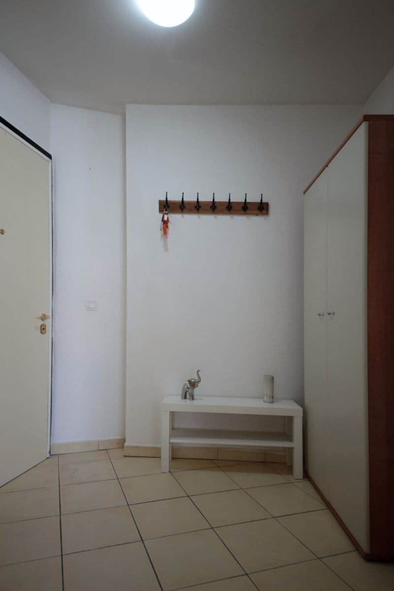 Pronájem bytu  56 m², Na Poříčním právu, Praha, Praha