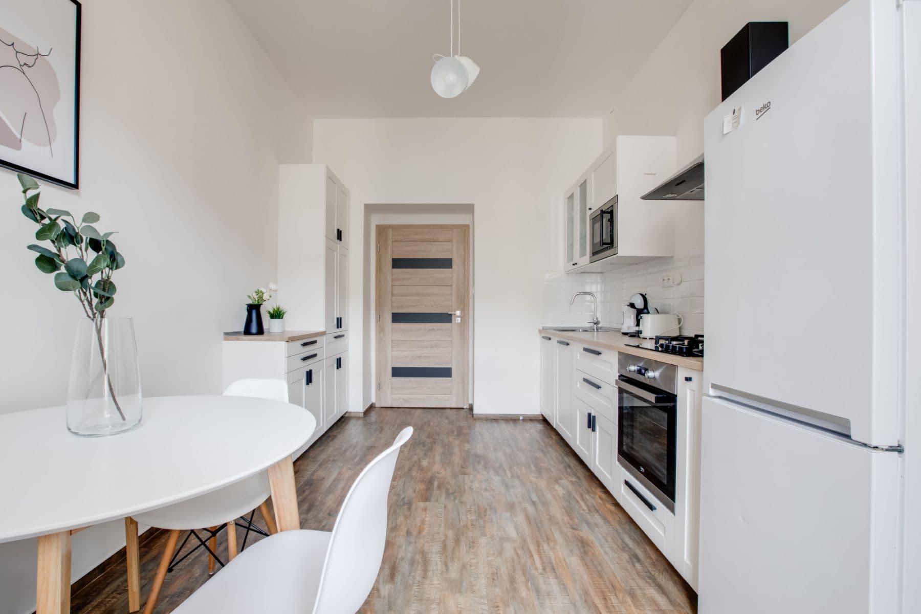 Pronájem bytu  72 m², U Akademie, Praha, Praha