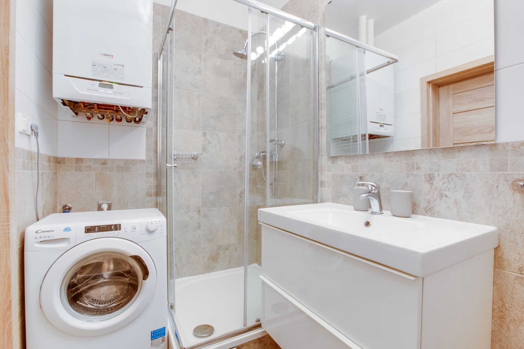 Pronájem bytu  72 m², U Akademie, Praha, Praha