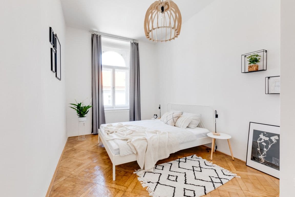 Pronájem bytu  90 m², Lublaňská, Praha, Praha