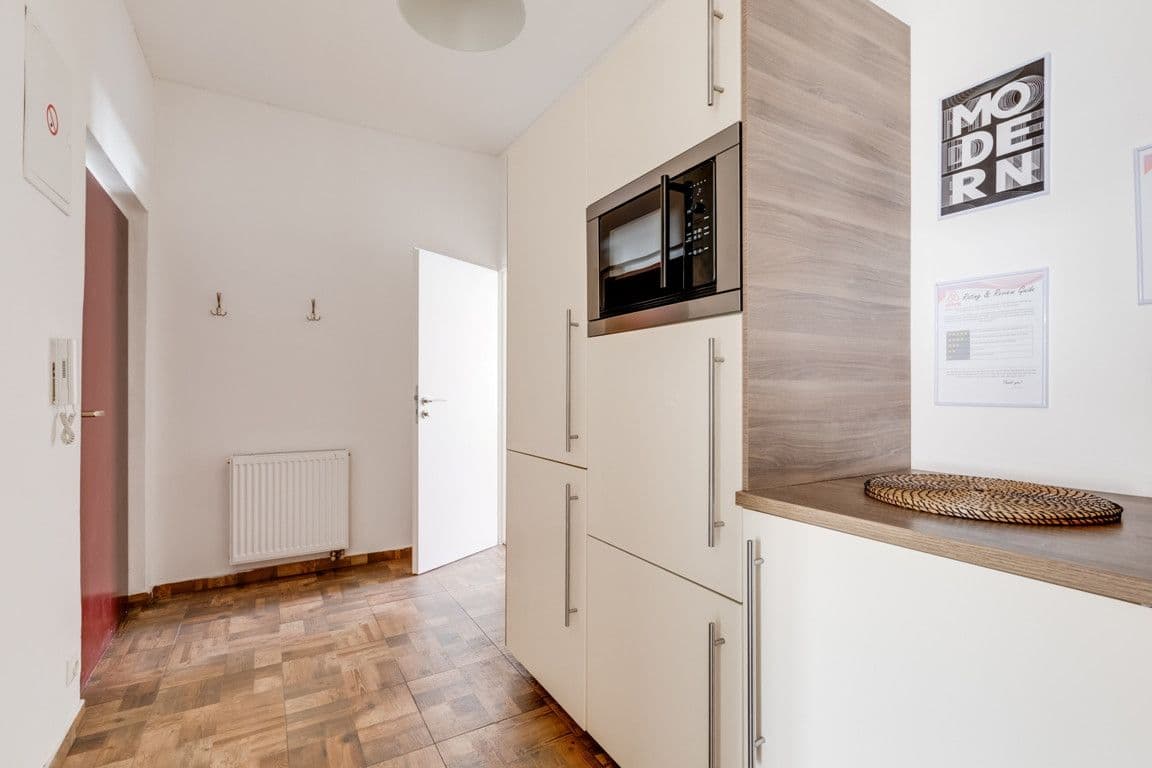 Pronájem bytu  90 m², Lublaňská, Praha, Praha