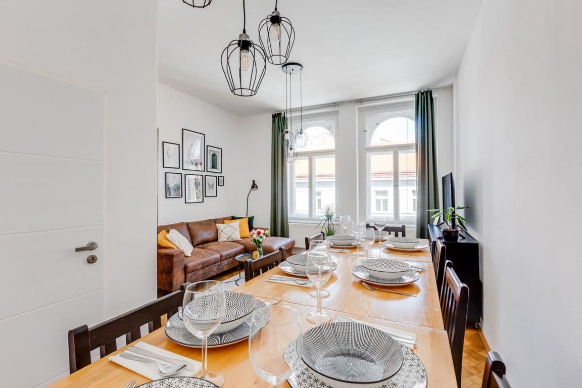 Pronájem bytu  90 m², Lublaňská, Praha, Praha