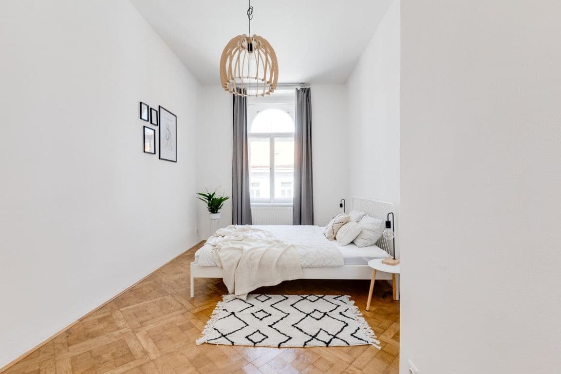 Pronájem bytu  90 m², Lublaňská, Praha, Praha