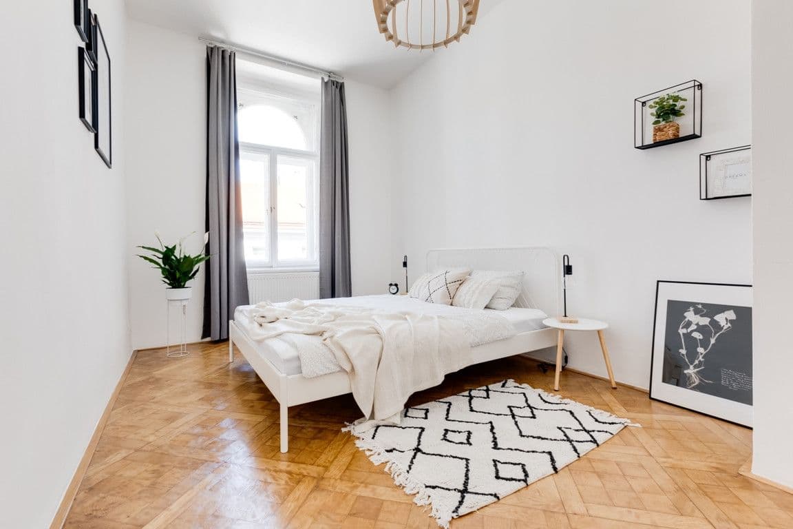 Pronájem bytu  90 m², Lublaňská, Praha, Praha