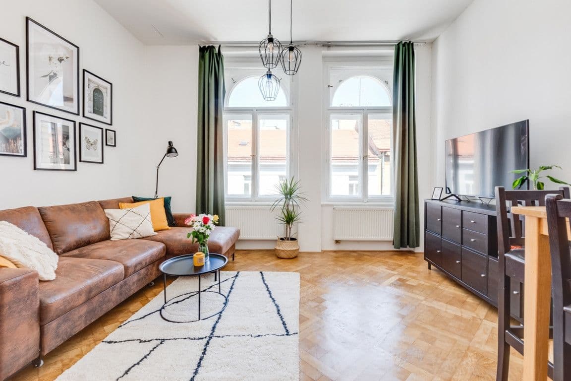Pronájem bytu  90 m², Lublaňská, Praha, Praha