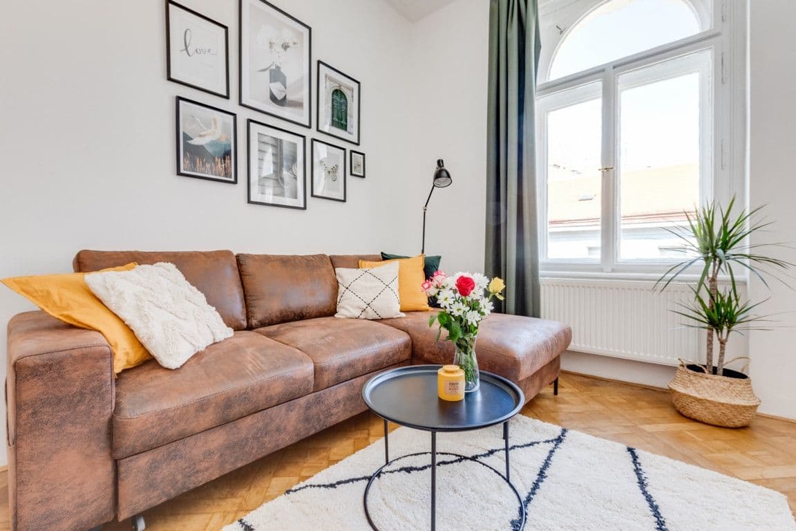 Pronájem bytu  90 m², Lublaňská, Praha, Praha