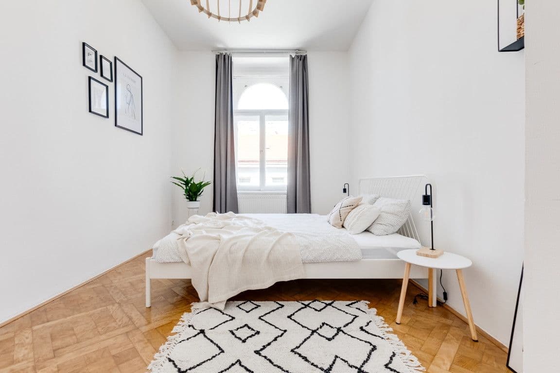 Pronájem bytu  90 m², Lublaňská, Praha, Praha