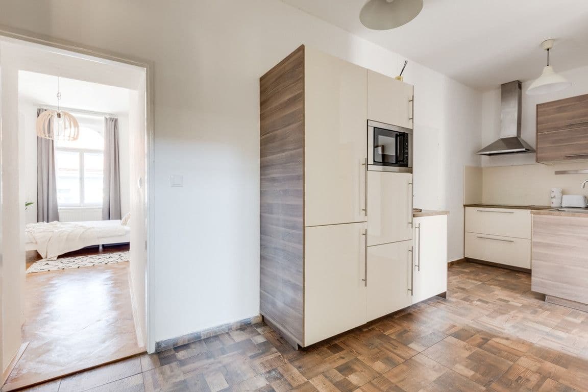 Pronájem bytu  90 m², Lublaňská, Praha, Praha