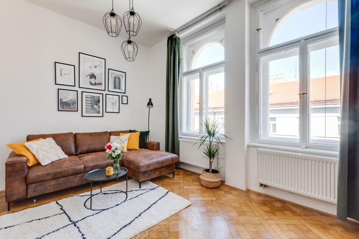 Pronájem bytu  90 m², Lublaňská, Praha, Praha