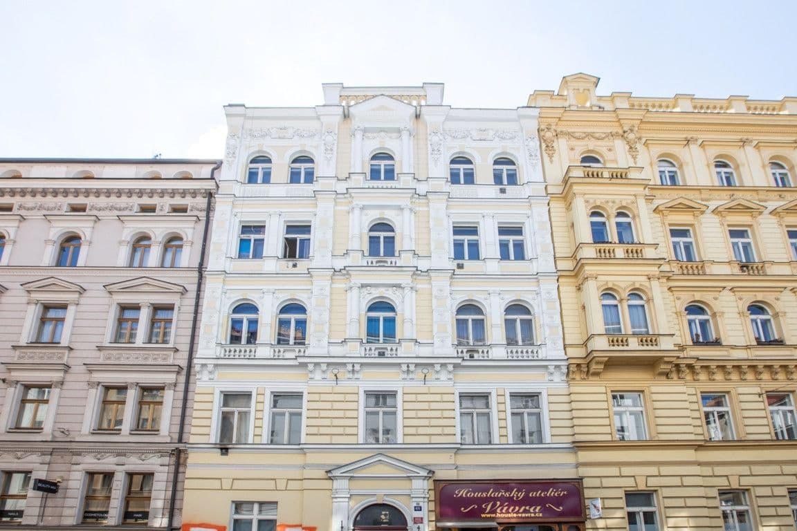 Pronájem bytu  90 m², Lublaňská, Praha, Praha