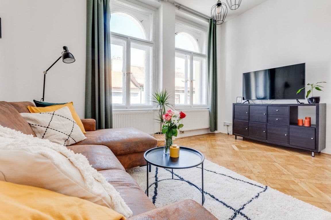 Pronájem bytu  90 m², Lublaňská, Praha, Praha