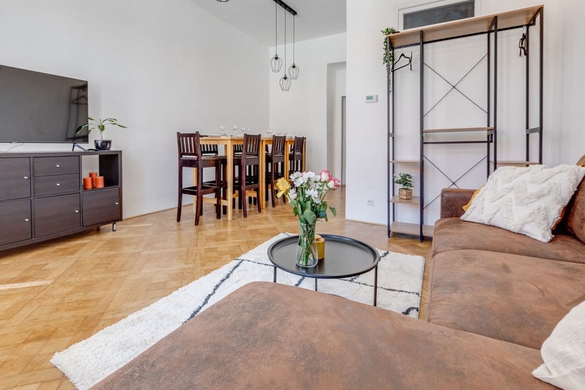 Pronájem bytu  90 m², Lublaňská, Praha, Praha