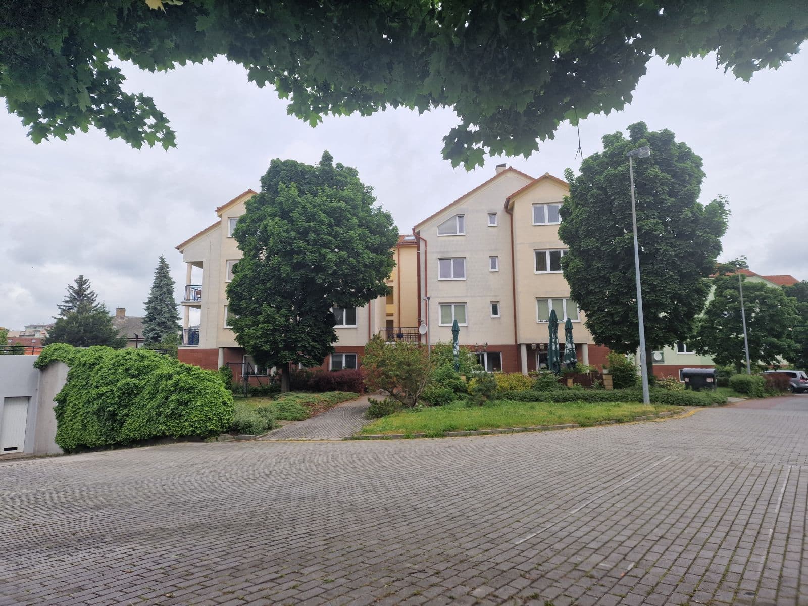 Pronájem bytu  43 m², Stará náves, Praha, Praha