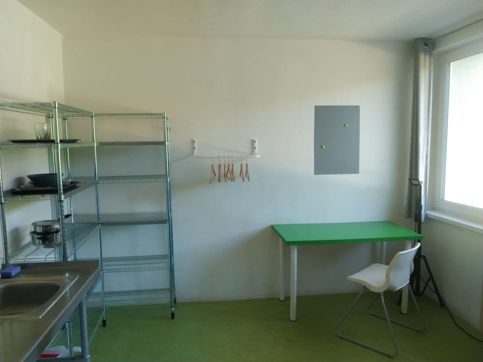 Pronájem bytu  19 m², Ďáblická, Praha, Praha