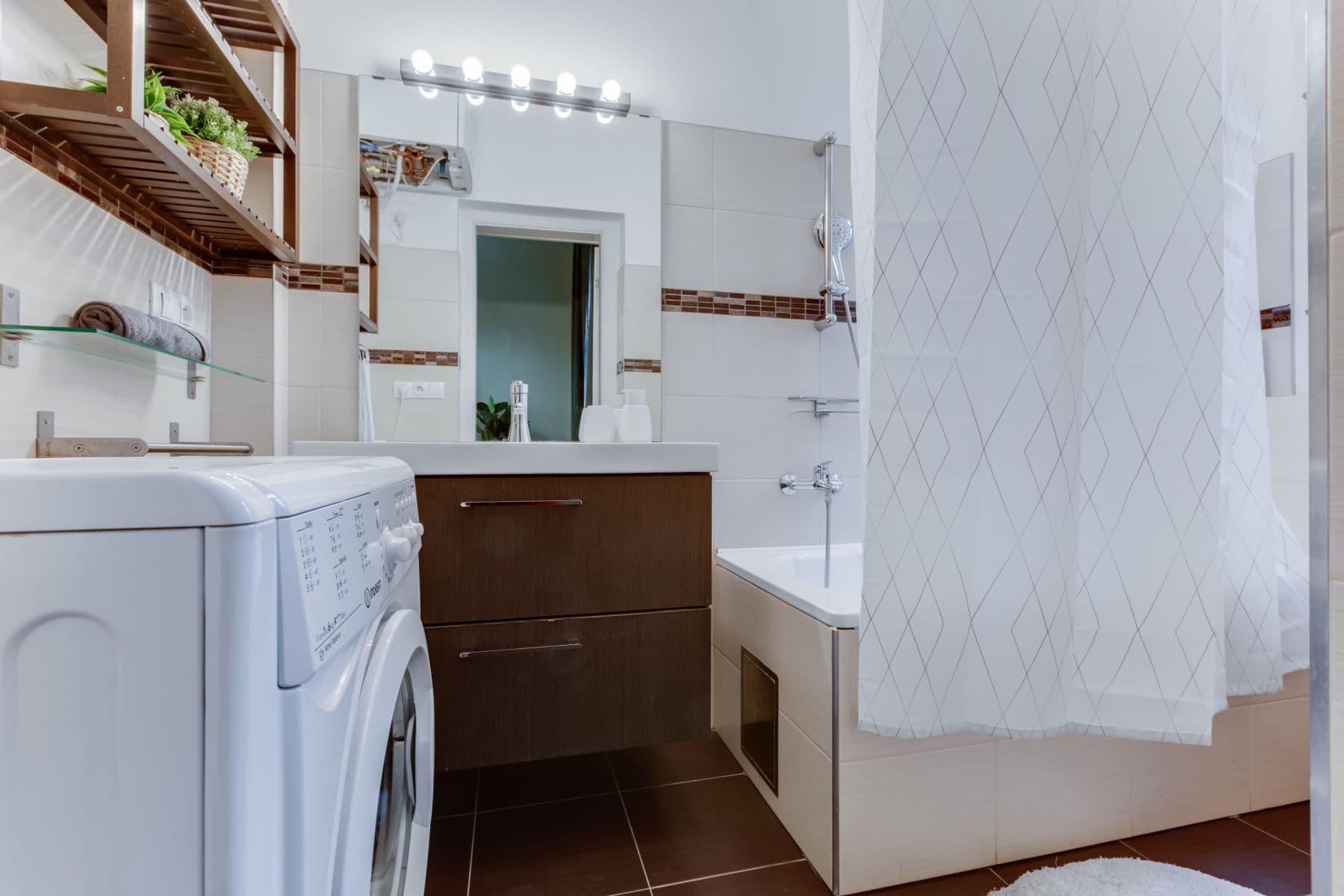 Pronájem bytu  65 m², Legerova, Praha, Praha
