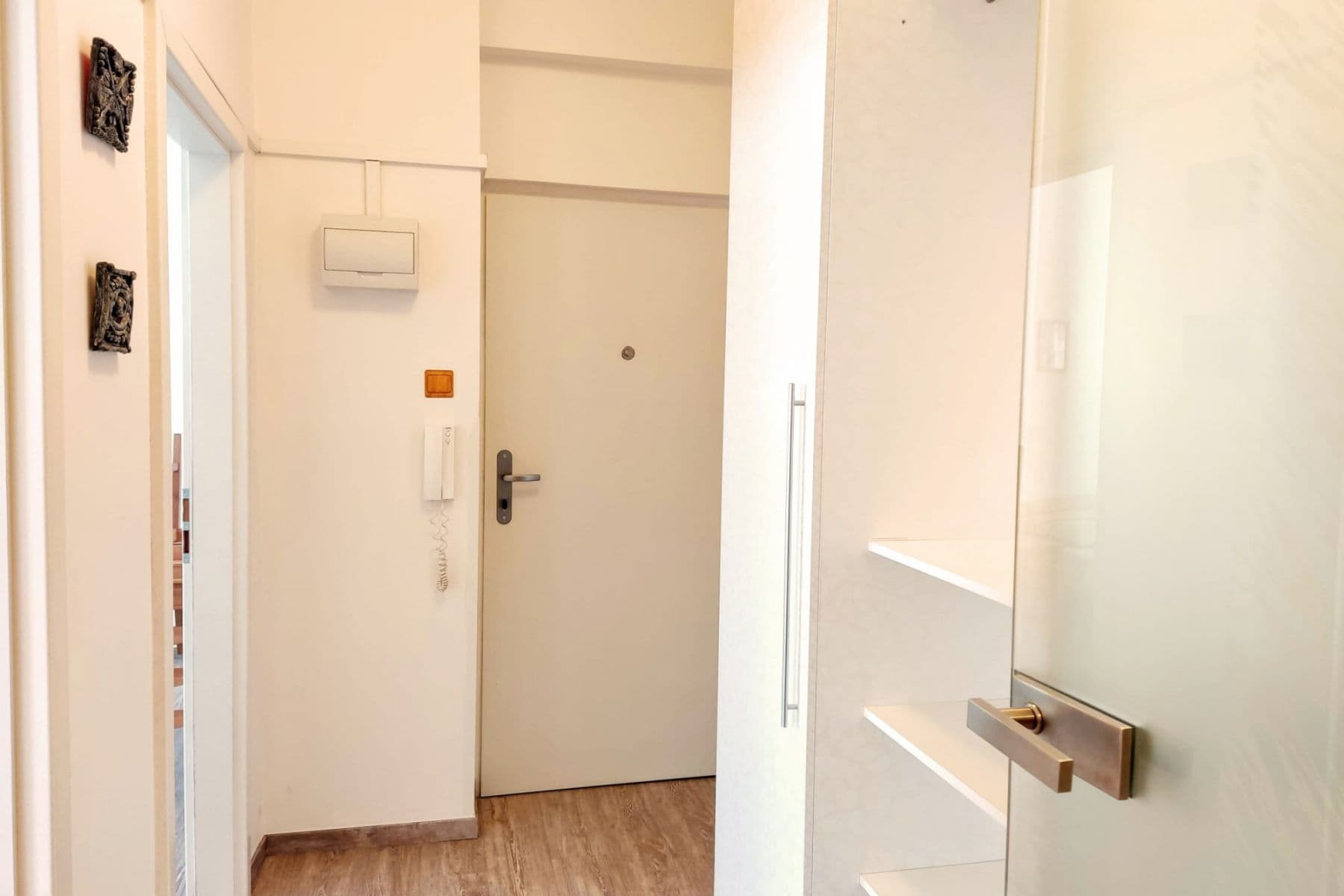 Pronájem bytu  47 m², Viklefova, Praha, Praha