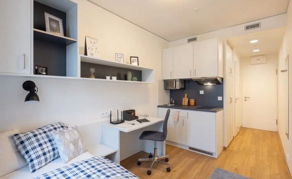 Pronájem bytu  14 m², Na Zátorách, Praha, Praha