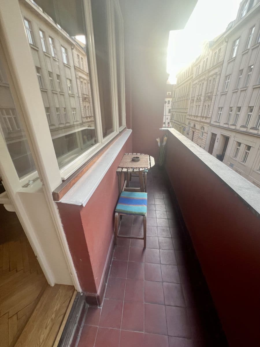 Pronájem bytu  35 m², Příčná, Praha, Praha