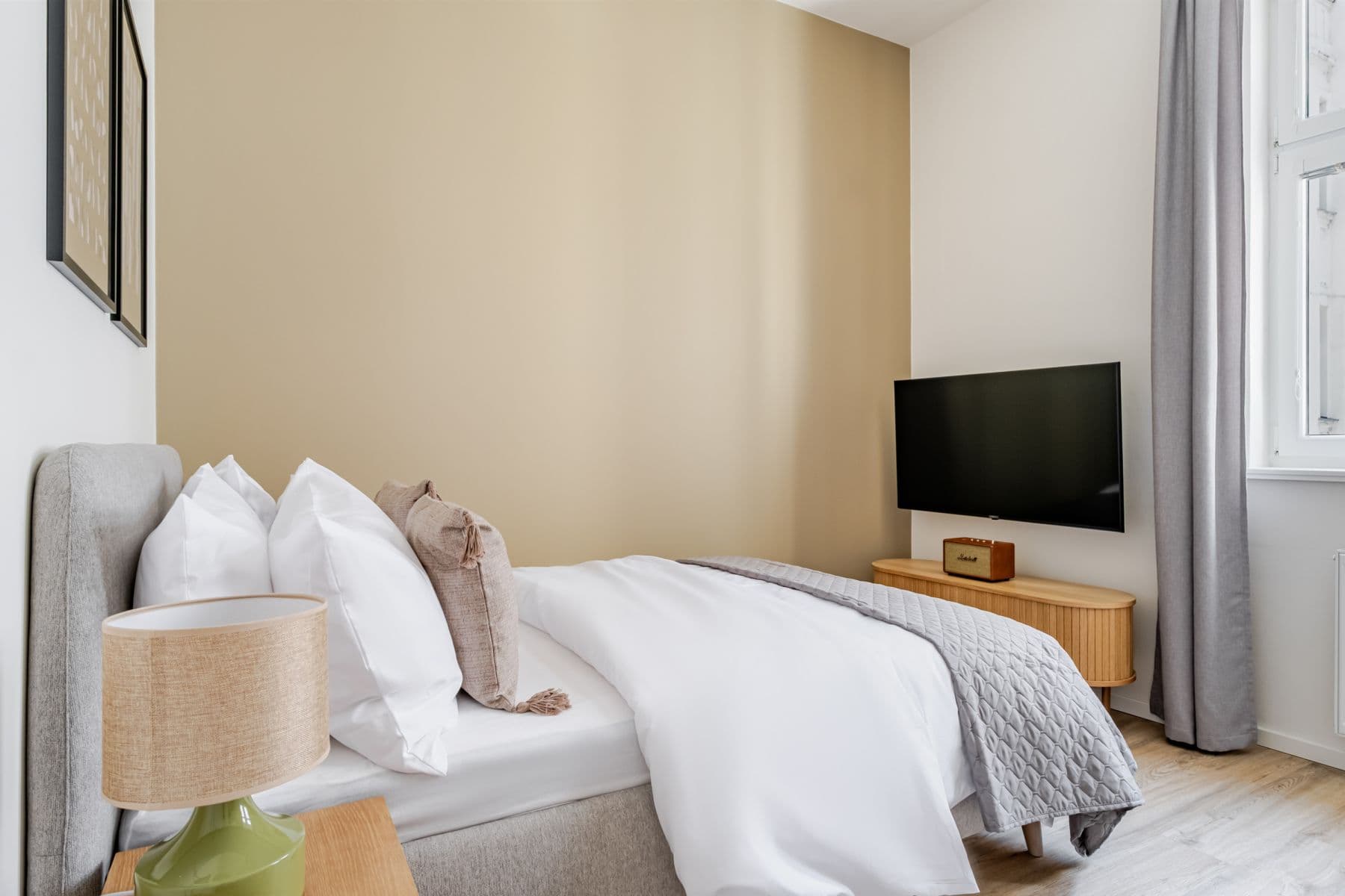 Pronájem bytu  28 m², Veletržní, Praha, Praha