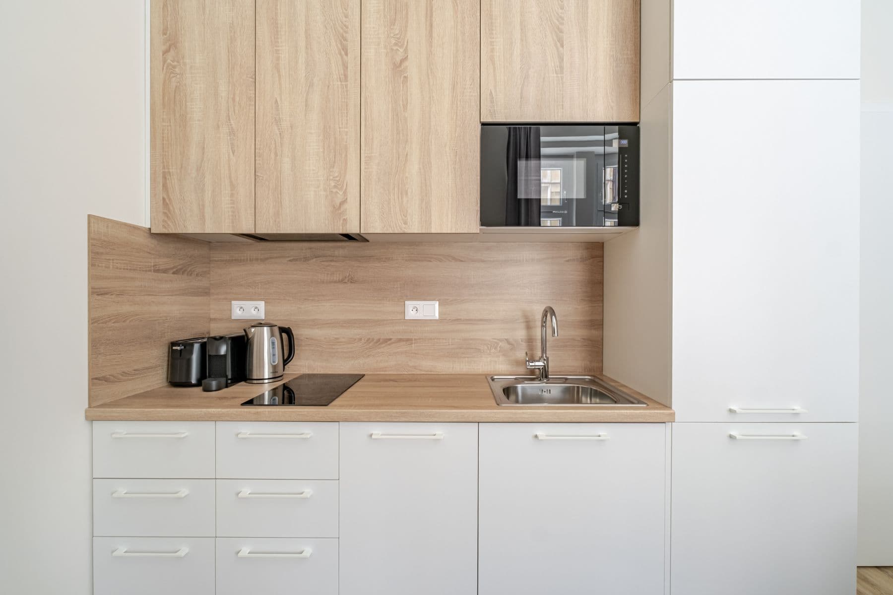 Pronájem bytu  28 m², Veletržní, Praha, Praha