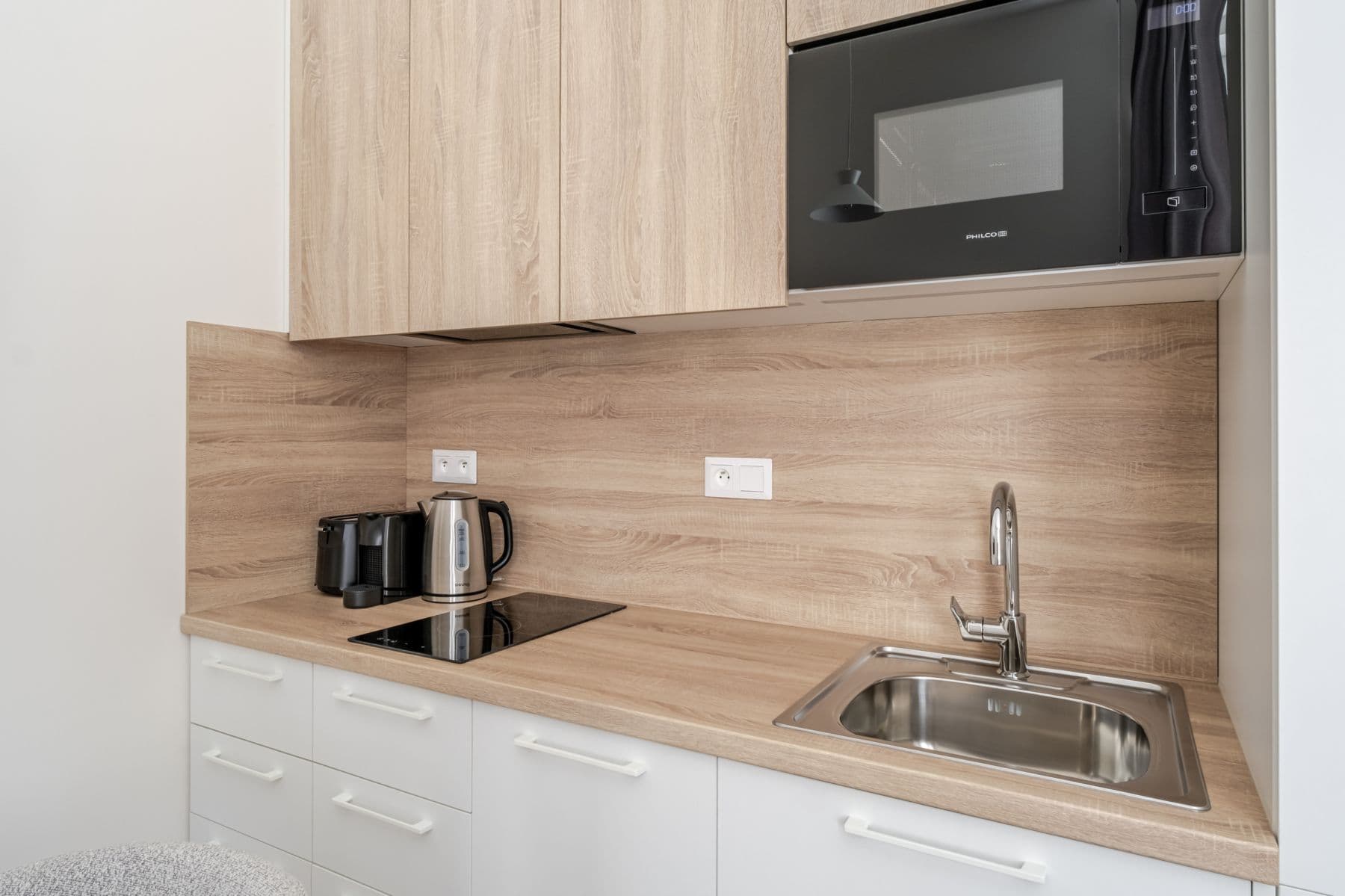 Pronájem bytu  28 m², Veletržní, Praha, Praha