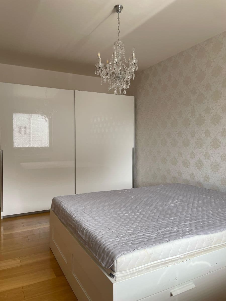 Pronájem bytu  49 m², U Okrouhlíku c, Praha, Praha