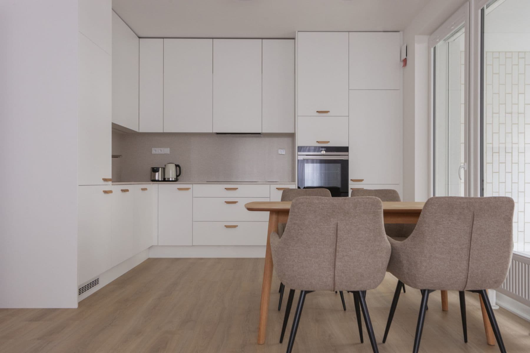 Pronájem bytu  91 m², U Pergamenky, Praha, Praha