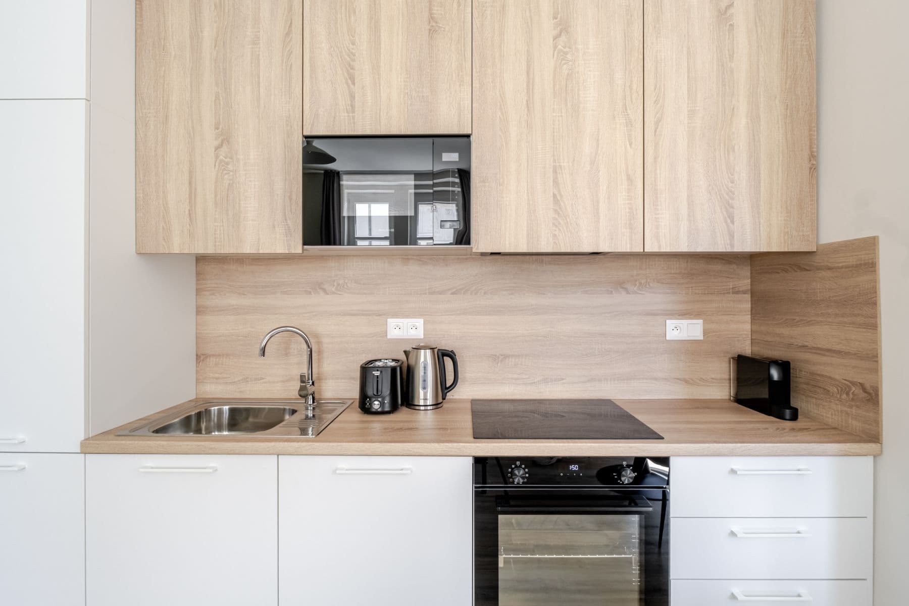 Pronájem bytu  54 m², Veletržní, Praha, Praha