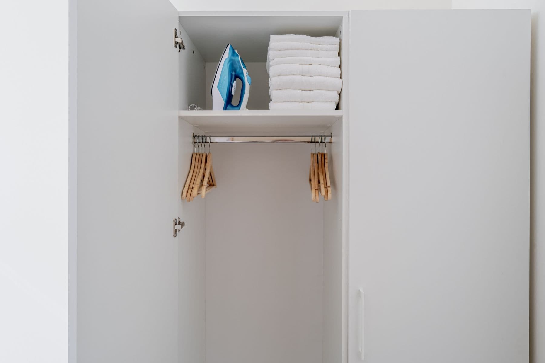 Pronájem bytu  54 m², Veletržní, Praha, Praha