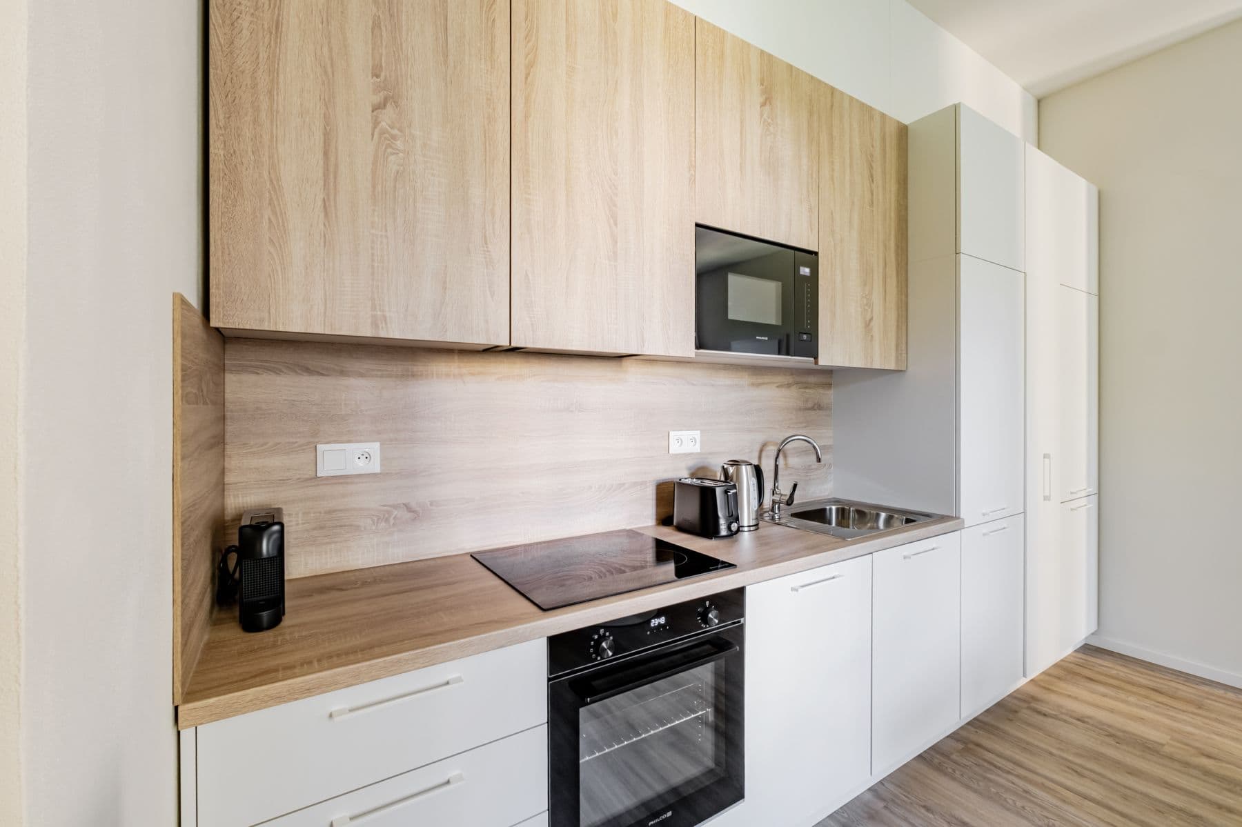 Pronájem bytu  37 m², Veletržní, Praha, Praha