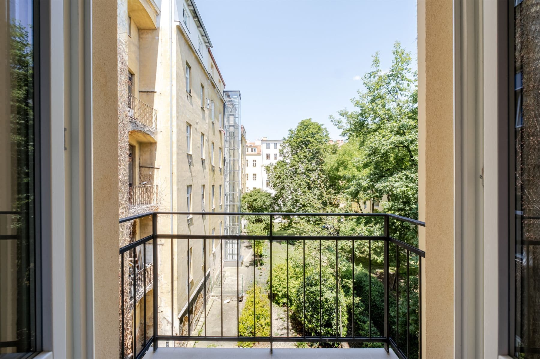 Pronájem bytu  37 m², Veletržní, Praha, Praha