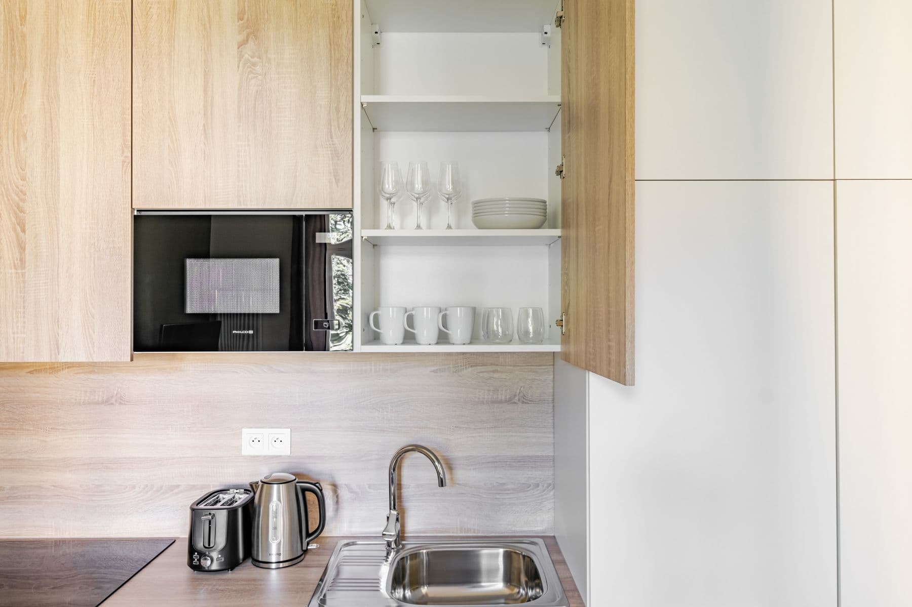 Pronájem bytu  37 m², Veletržní, Praha, Praha