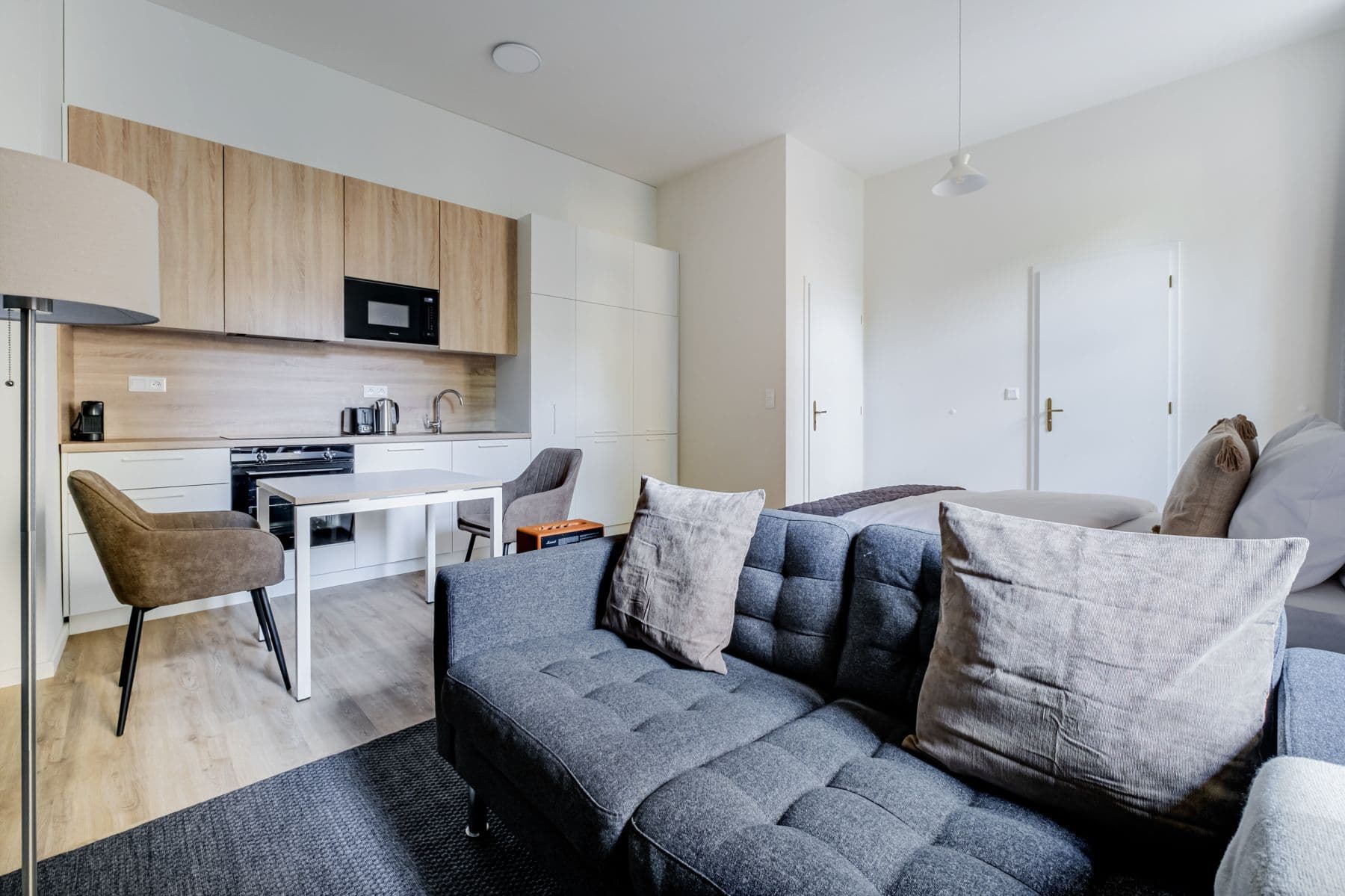 Pronájem bytu  36 m², Veletržní, Praha, Praha