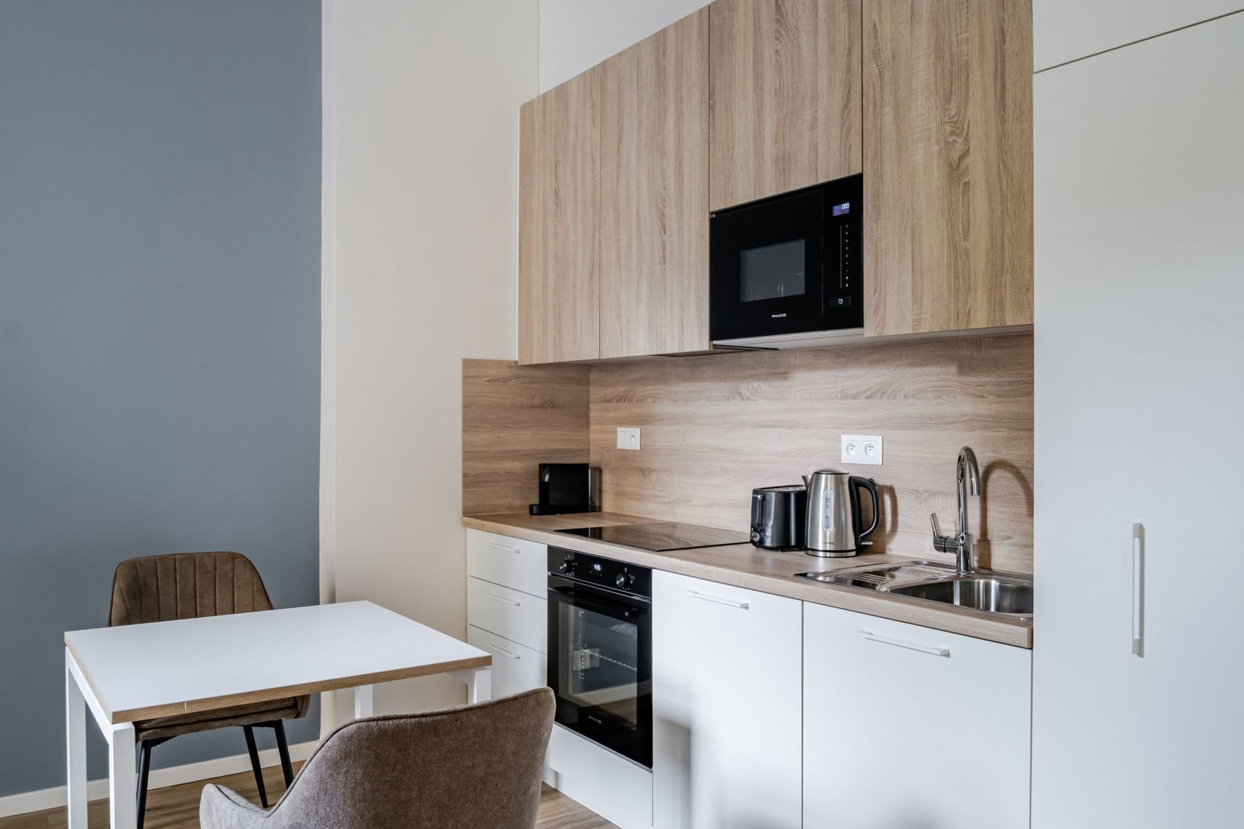 Pronájem bytu  36 m², Veletržní, Praha, Praha