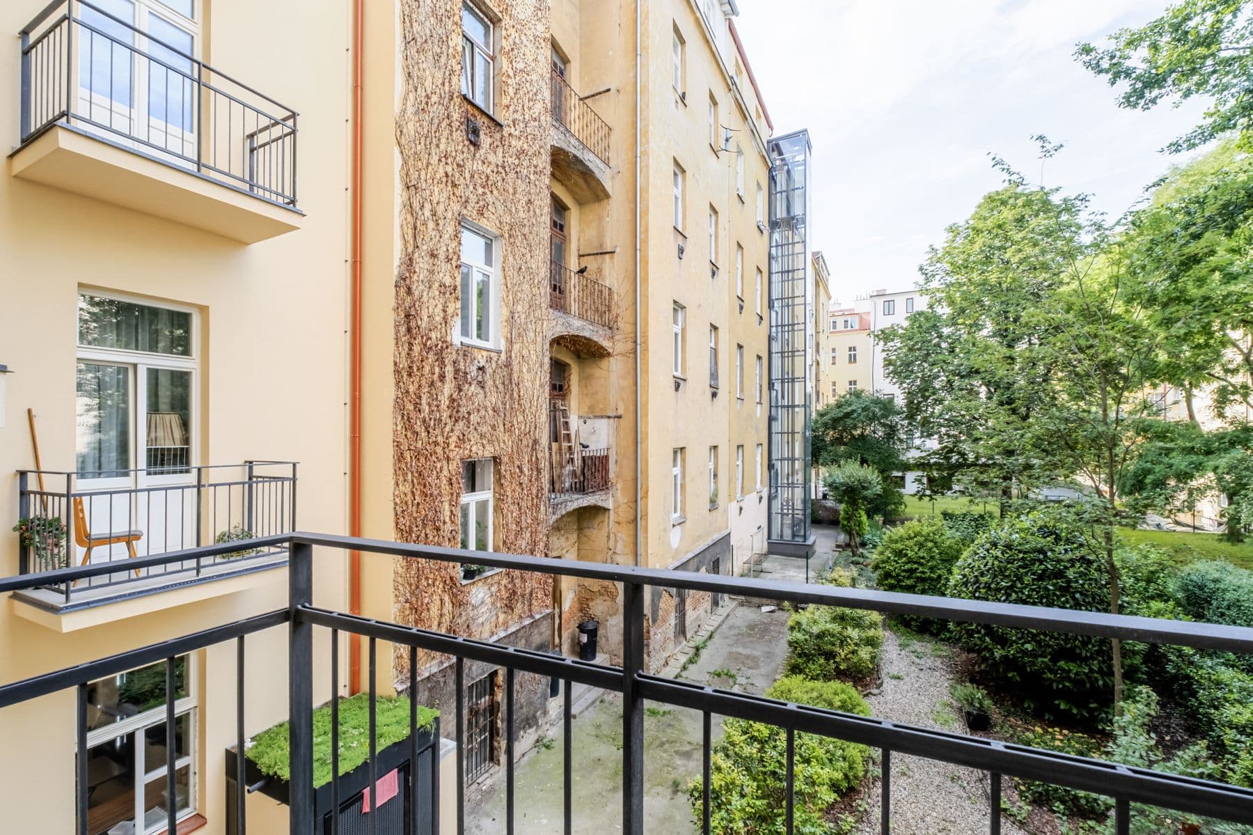 Pronájem bytu  36 m², Veletržní, Praha, Praha