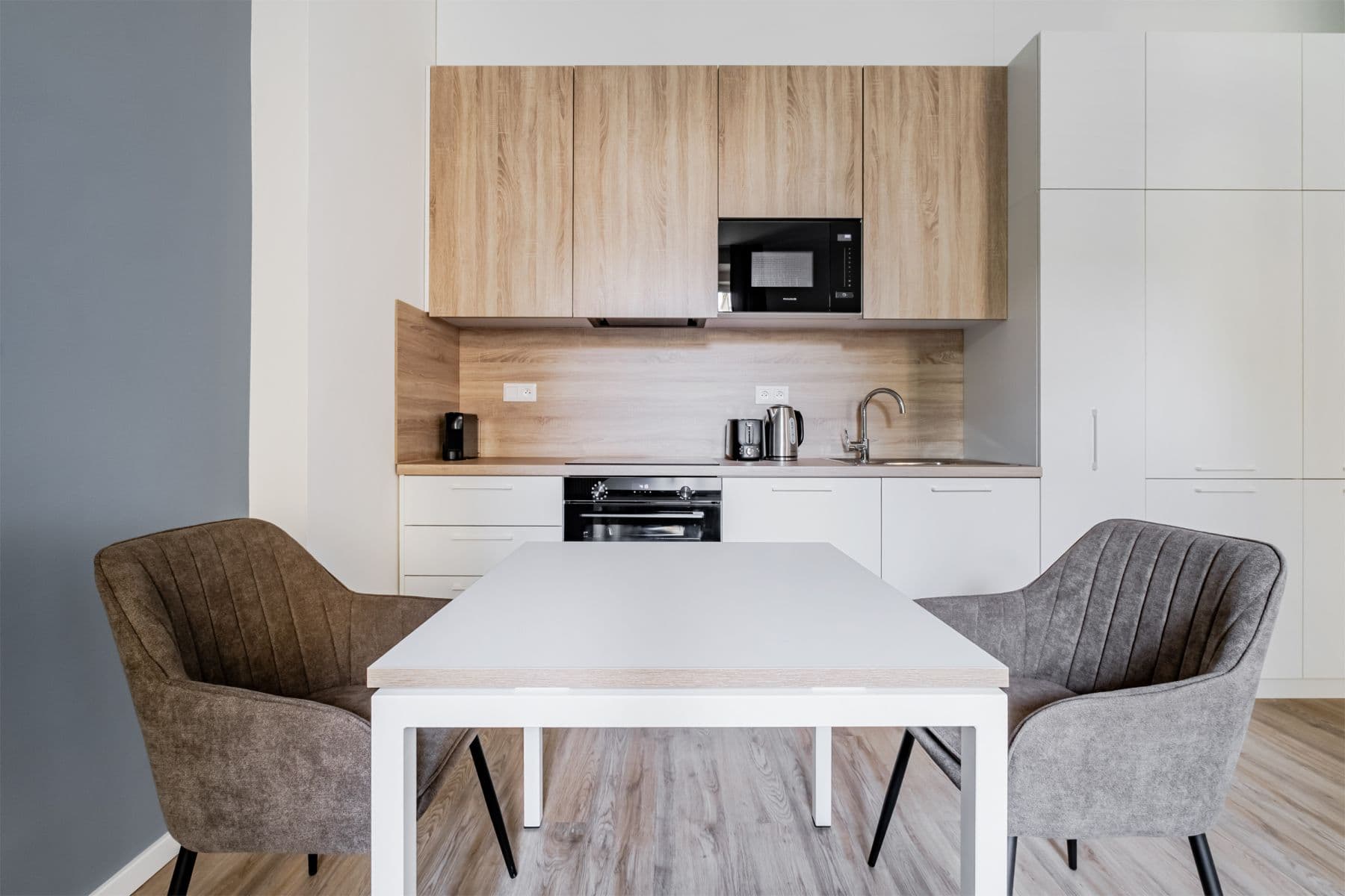 Pronájem bytu  36 m², Veletržní, Praha, Praha