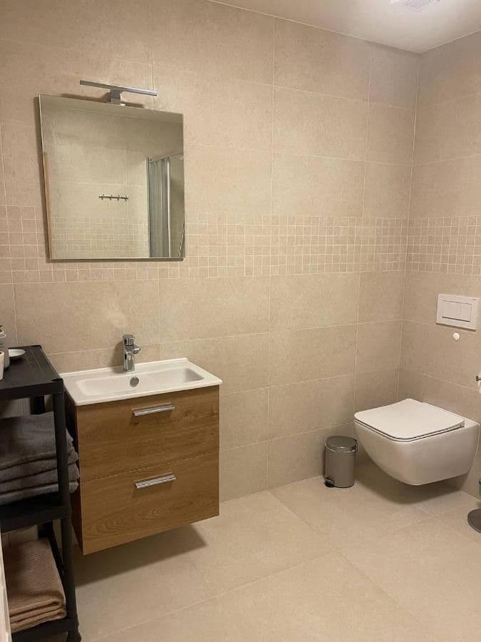 Pronájem bytu  112 m², Do Chuchle, Praha, Praha