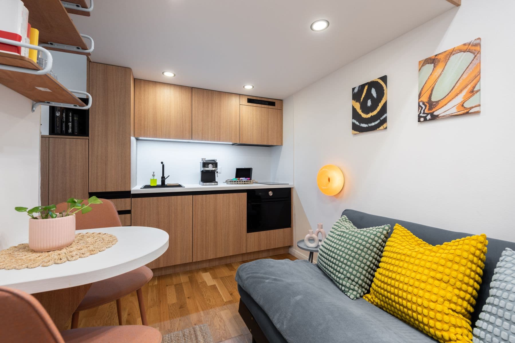 Pronájem bytu  17 m², Rubešova, Praha, Praha