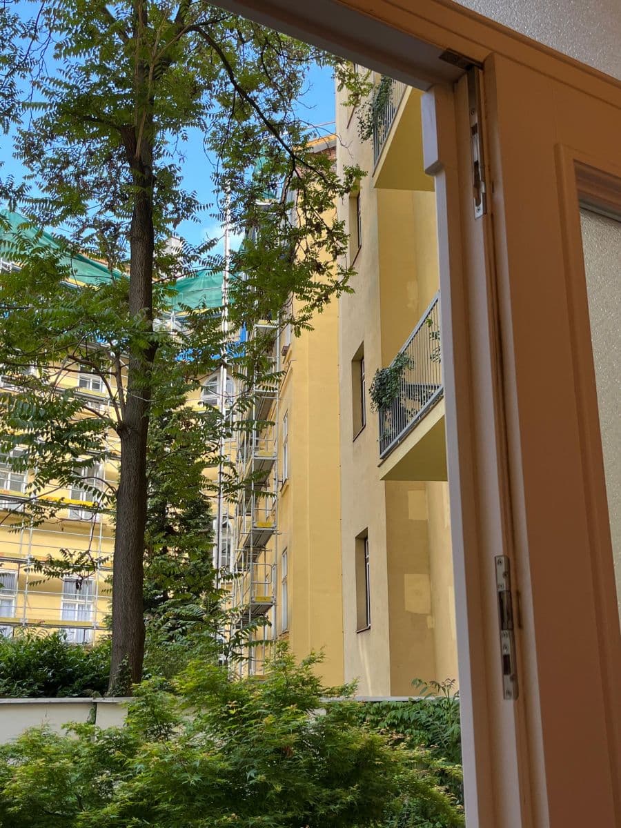 Pronájem bytu  52 m², Rubešova, Praha, Praha