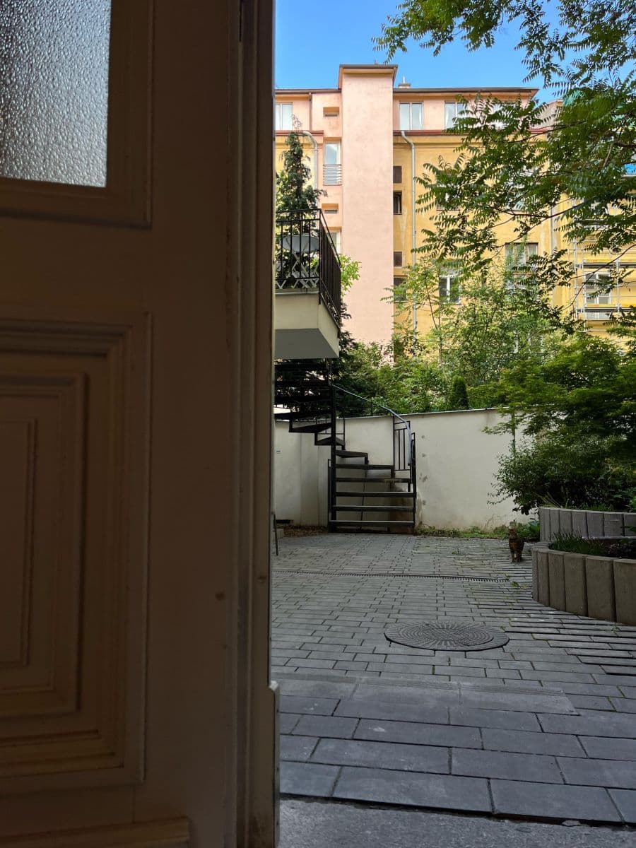 Pronájem bytu  52 m², Rubešova, Praha, Praha