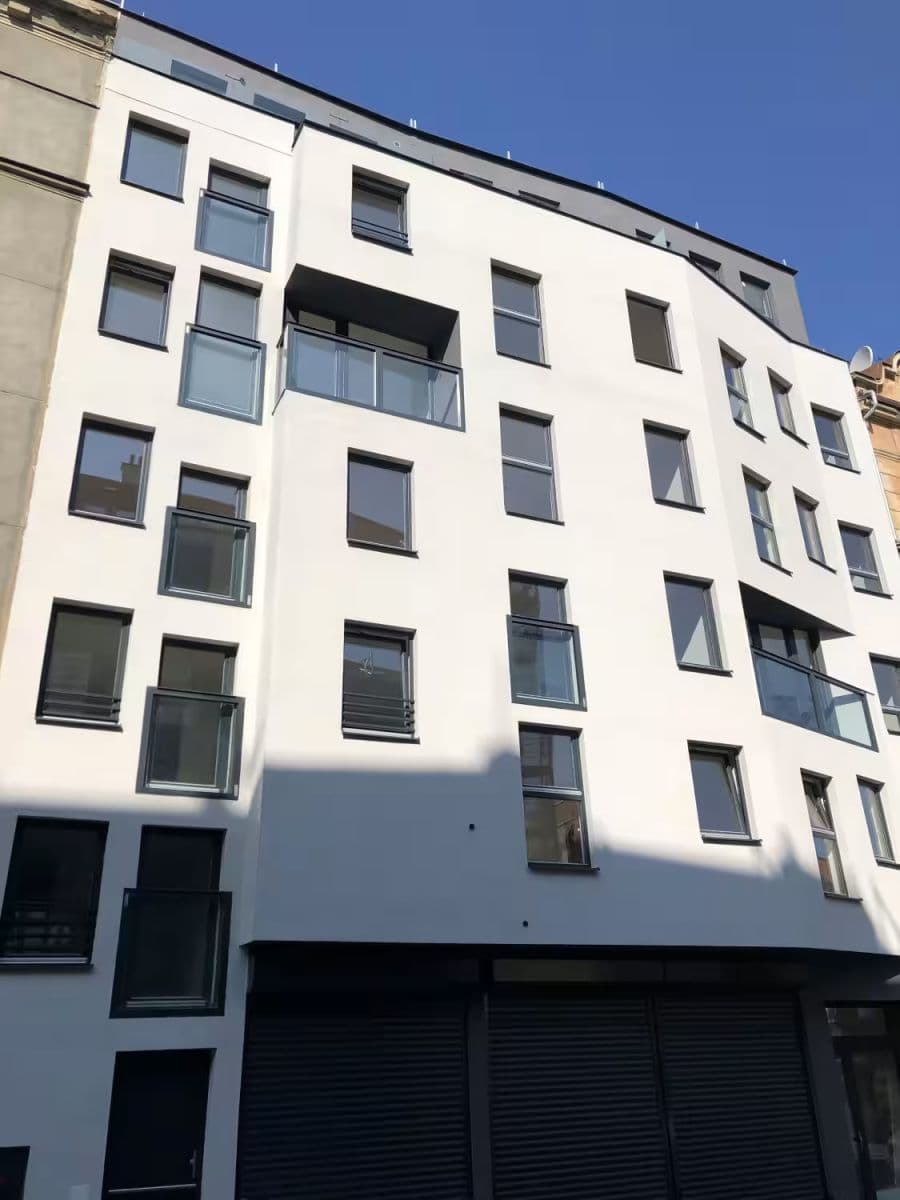 Pronájem bytu  29 m², Rostislavova, Praha, Praha