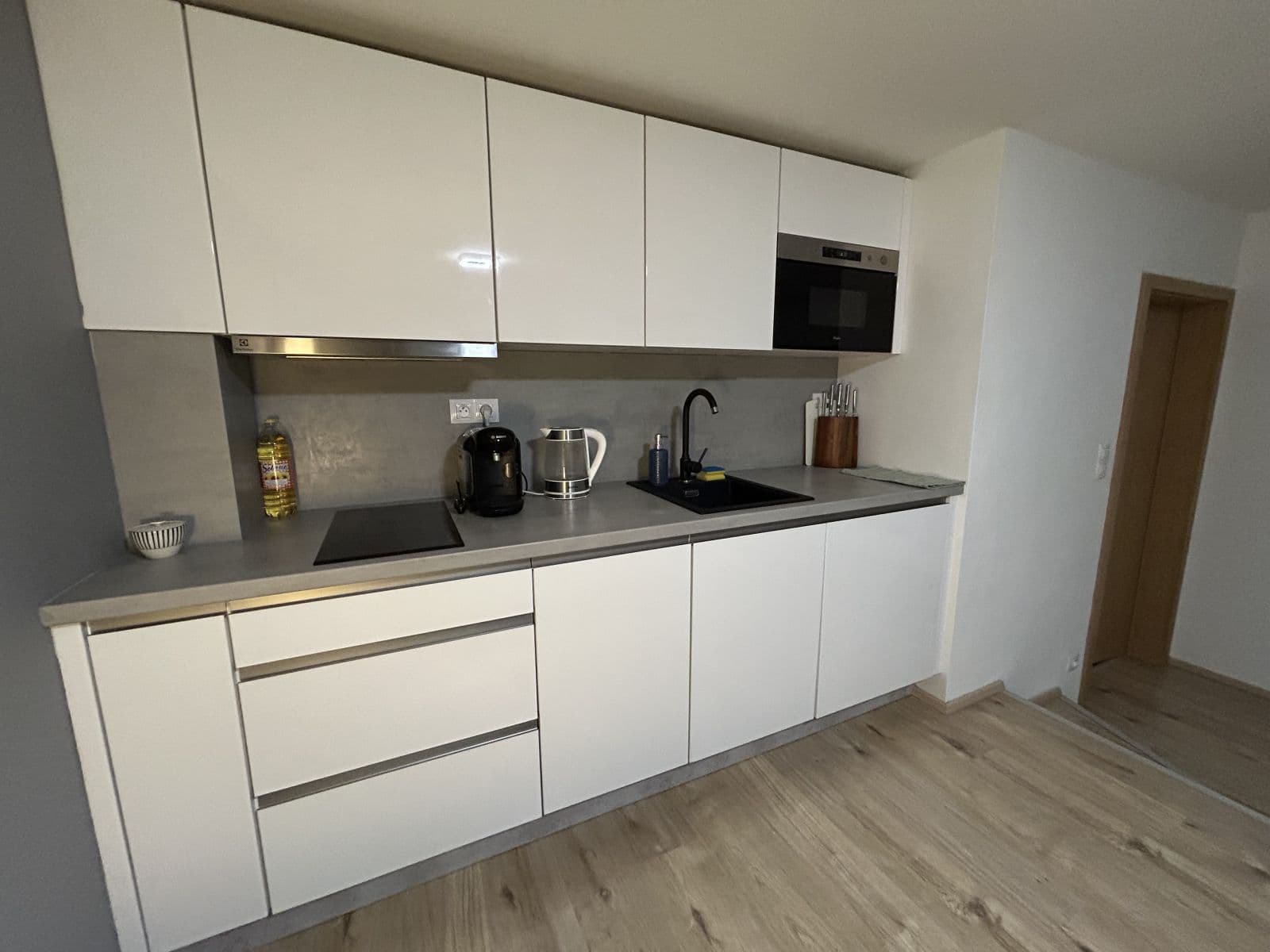 Pronájem bytu  29 m², Rostislavova, Praha, Praha