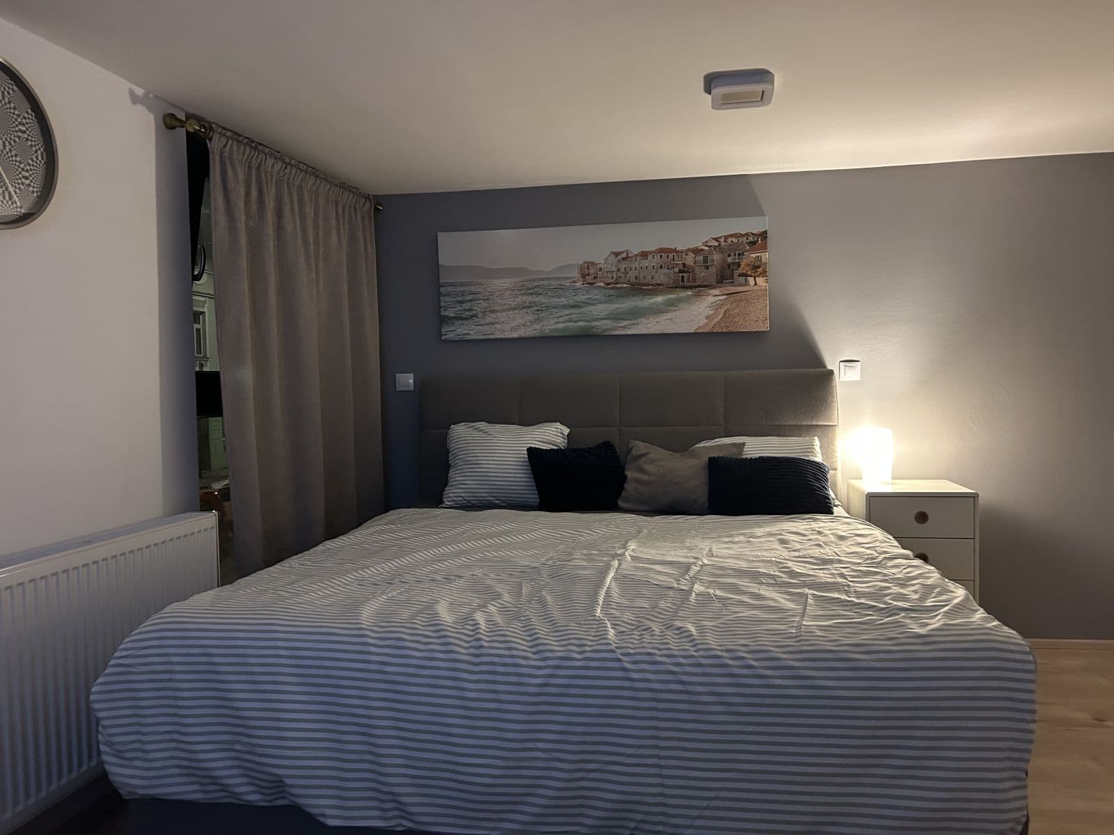 Pronájem bytu  29 m², Rostislavova, Praha, Praha