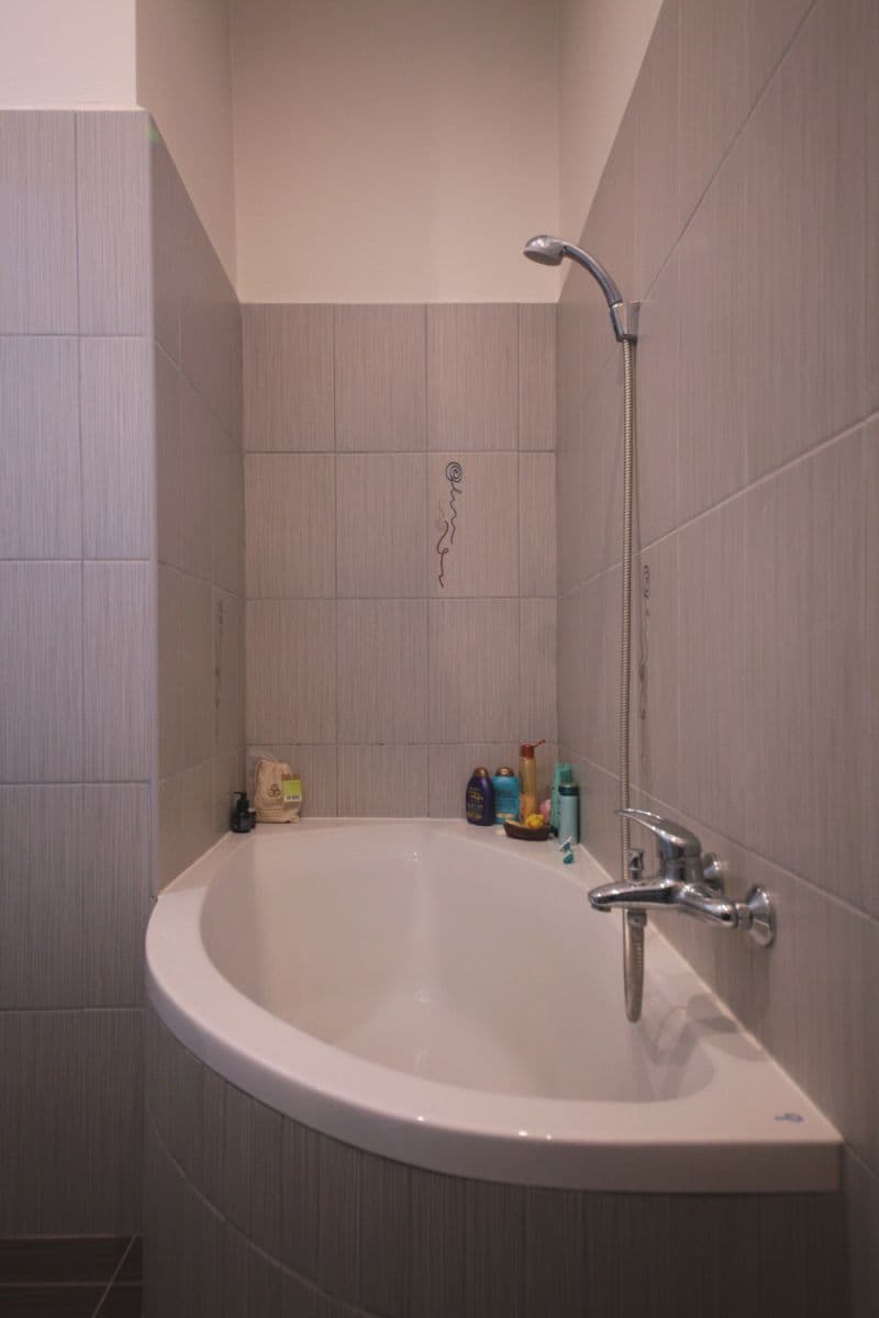 Pronájem bytu  86 m², Dobrovského, Praha, Praha