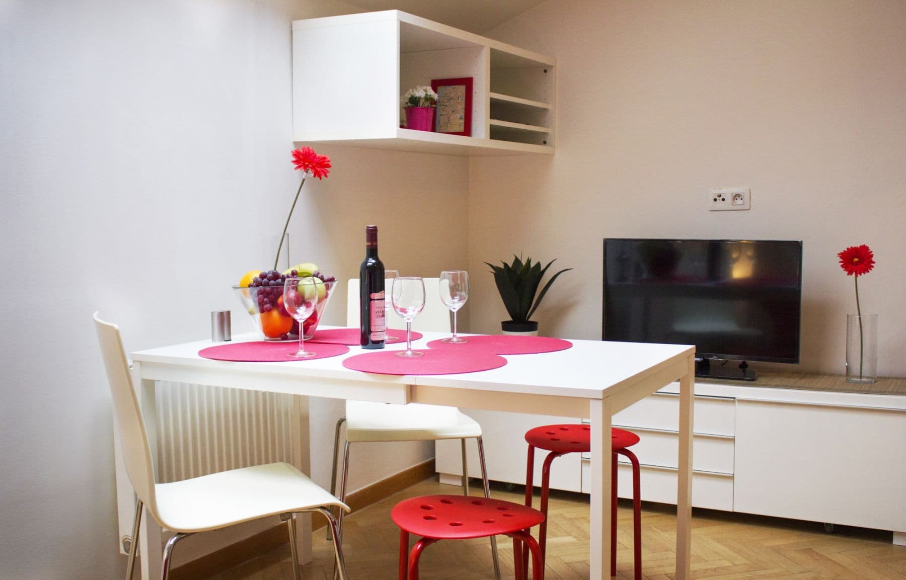 Pronájem bytu  43 m², Tyršova, Praha, Praha