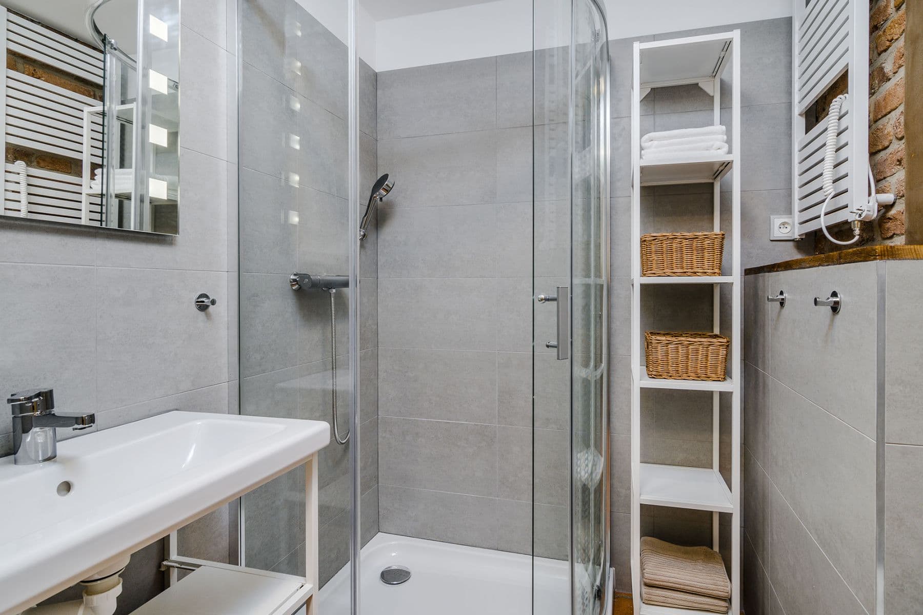 Pronájem bytu  45 m², Na Zámecké, Praha, Praha